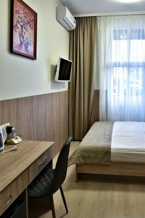 EXPO Hotel Comfort Kiew Exterior foto
